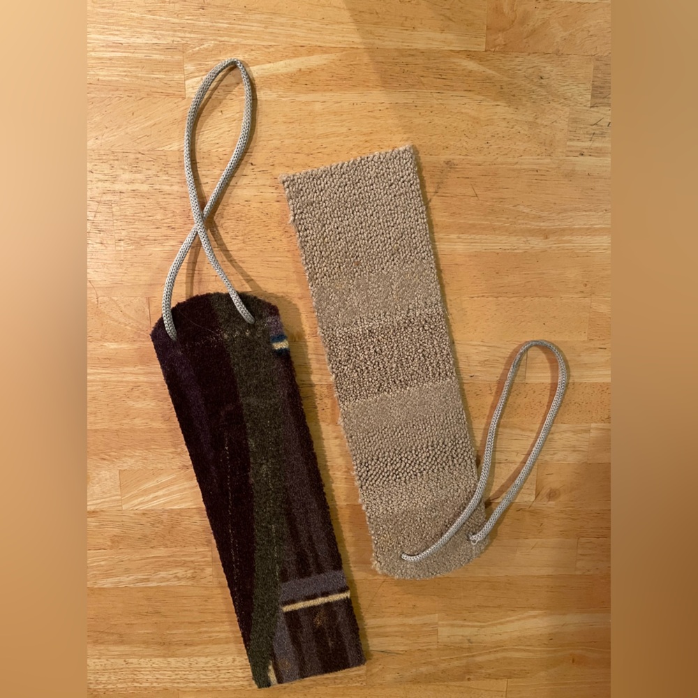 Hanging Cat Carpet Scratch Pads